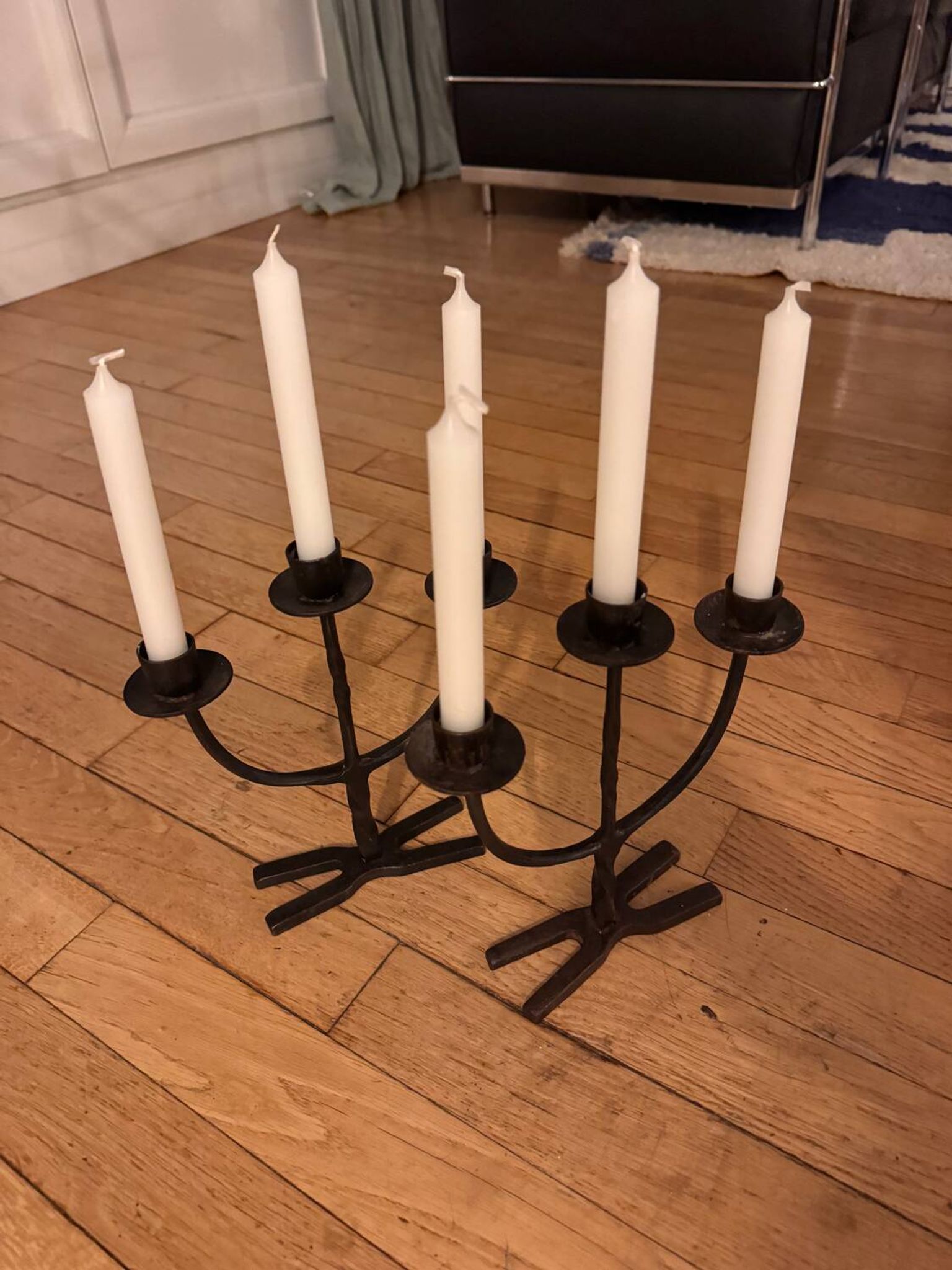 Paire de chandeliers Brutalistes