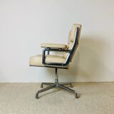 Lobby model armchair by Charles and Ray Eames, Herman Miller edition