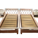 Ensemble lits et tables de nuits en rotin rose