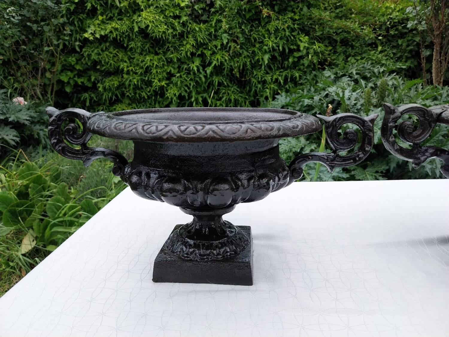 Cast iron vases “Chambord” model