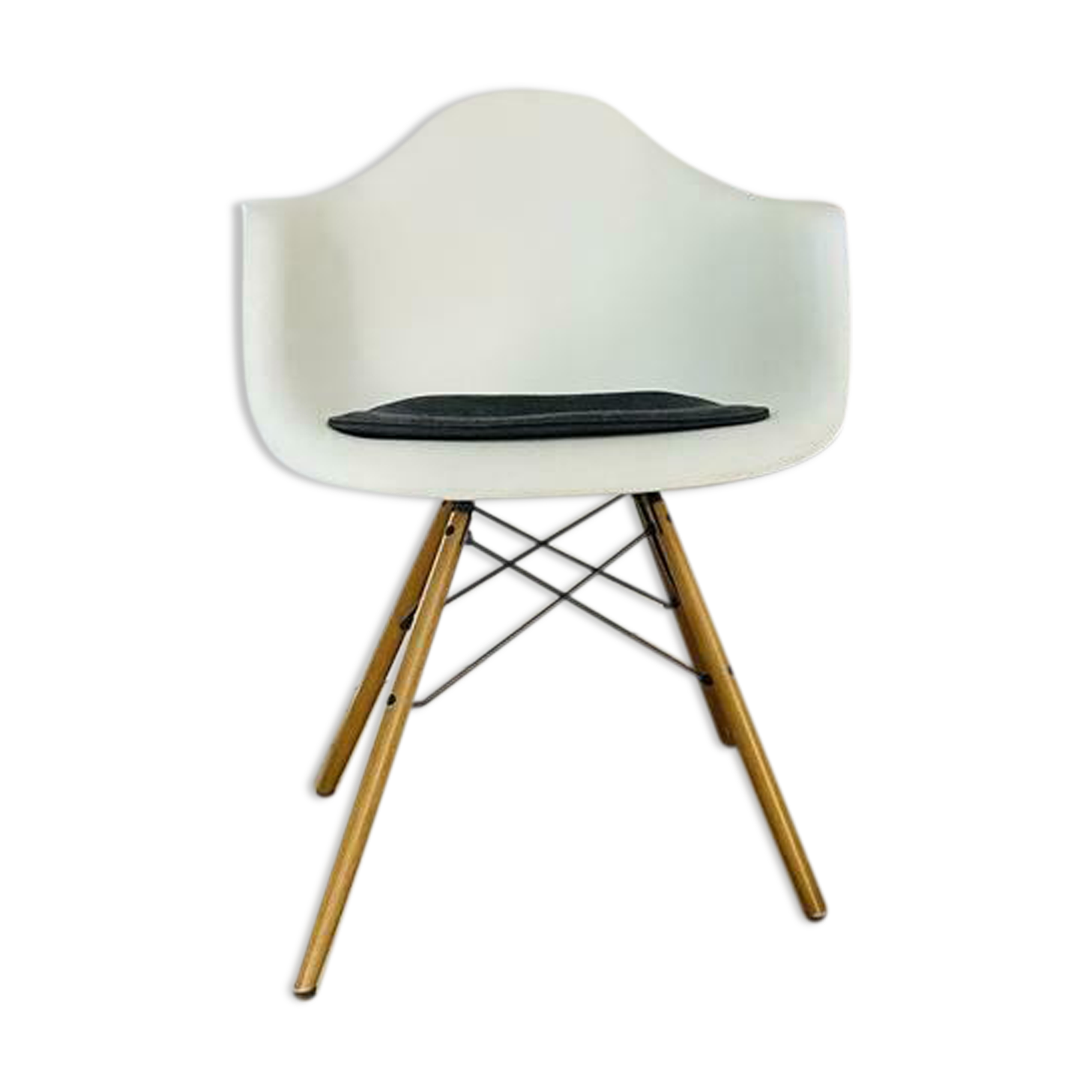 Fauteuil DAW par Charles et Ray Eames, édition Vitra