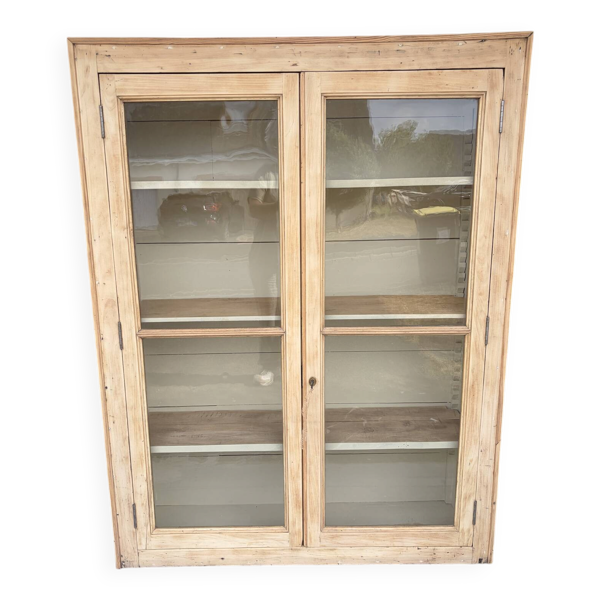 Vitrine en bois