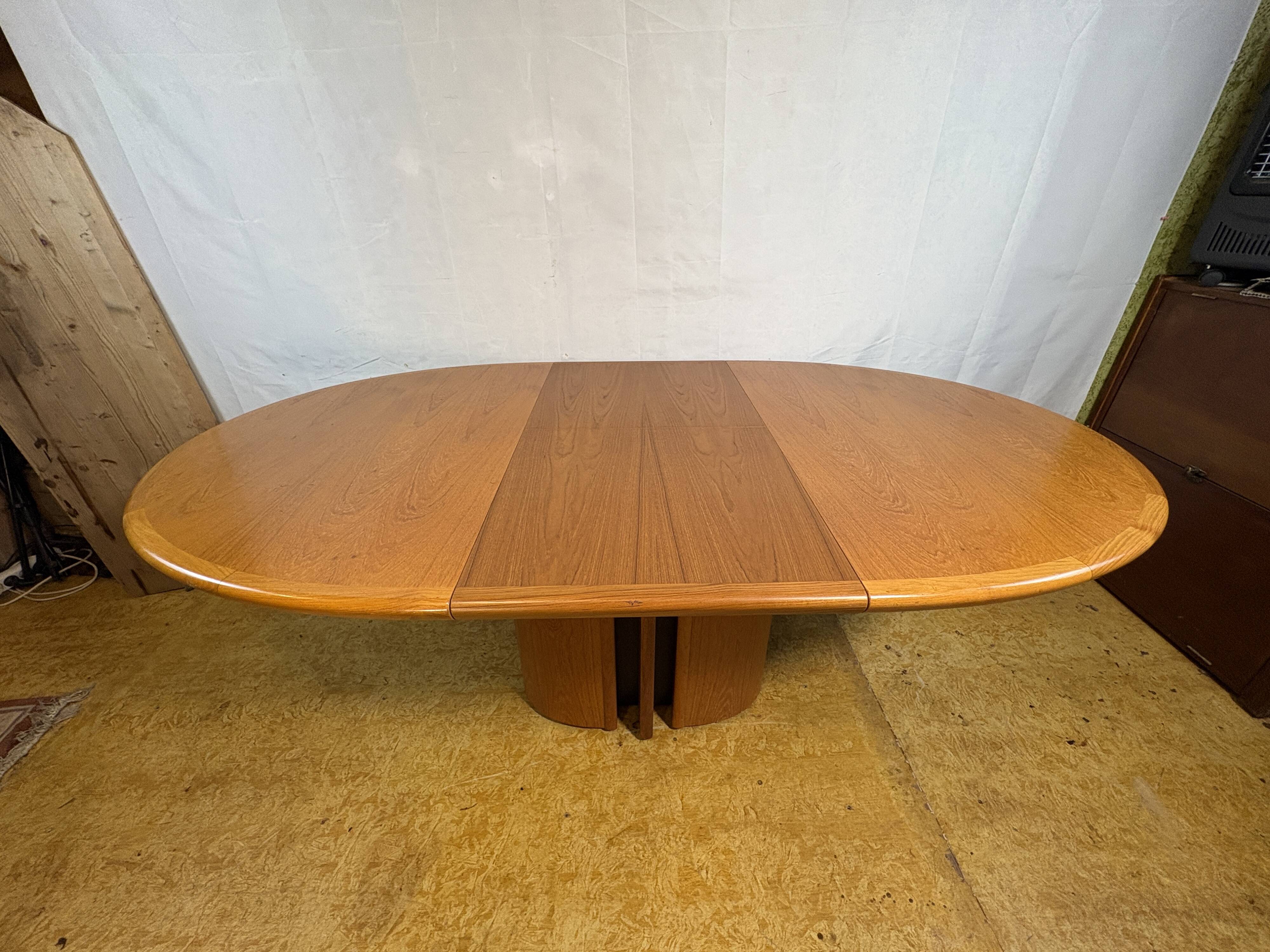 Vintage Skovby Extending Dining Table – Danish Teak – Scandinavian Design