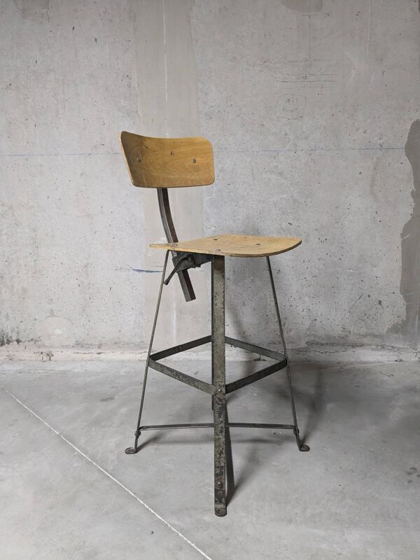 Chaise haute d'atelier Bienaise, chaise industrielle vintage