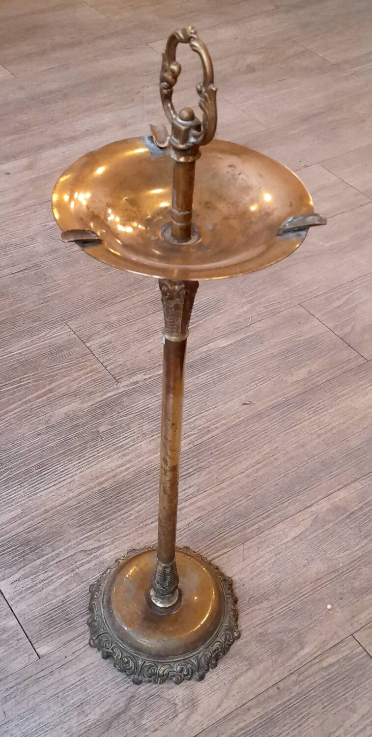 Bronze ashtray on foot