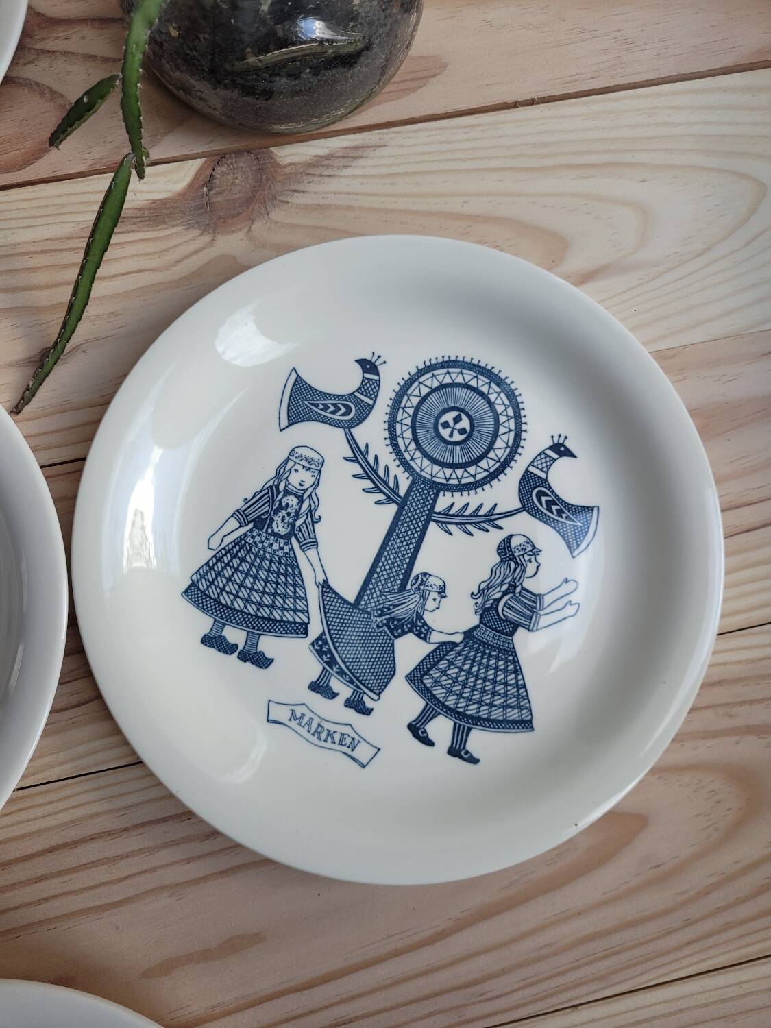 Set of 5 Royal Sphinx Maastricht dessert plates