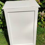 Rag maker or old dresser