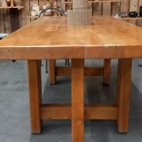 Farm table