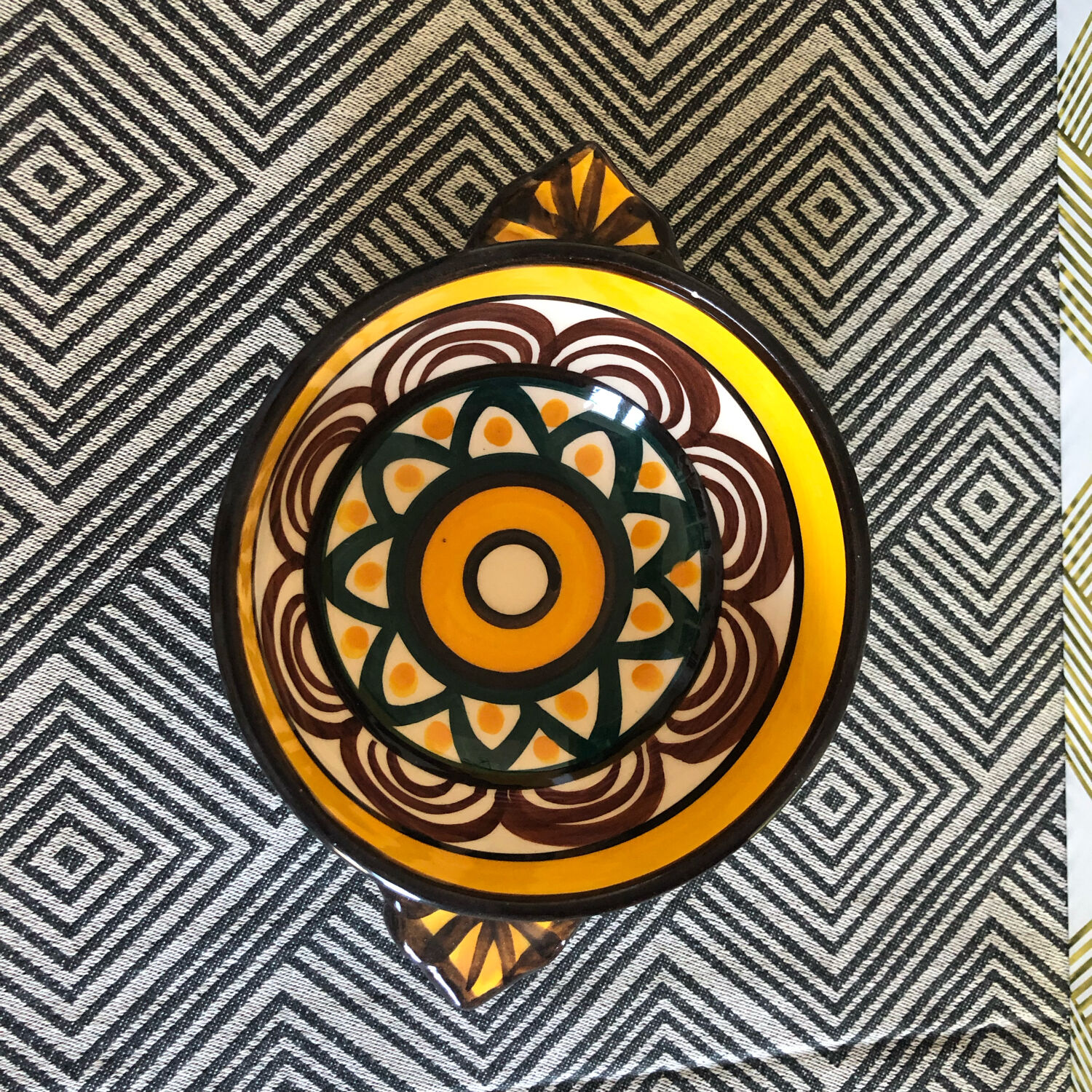 Ear bowls by Saint-Jean de Bretagne