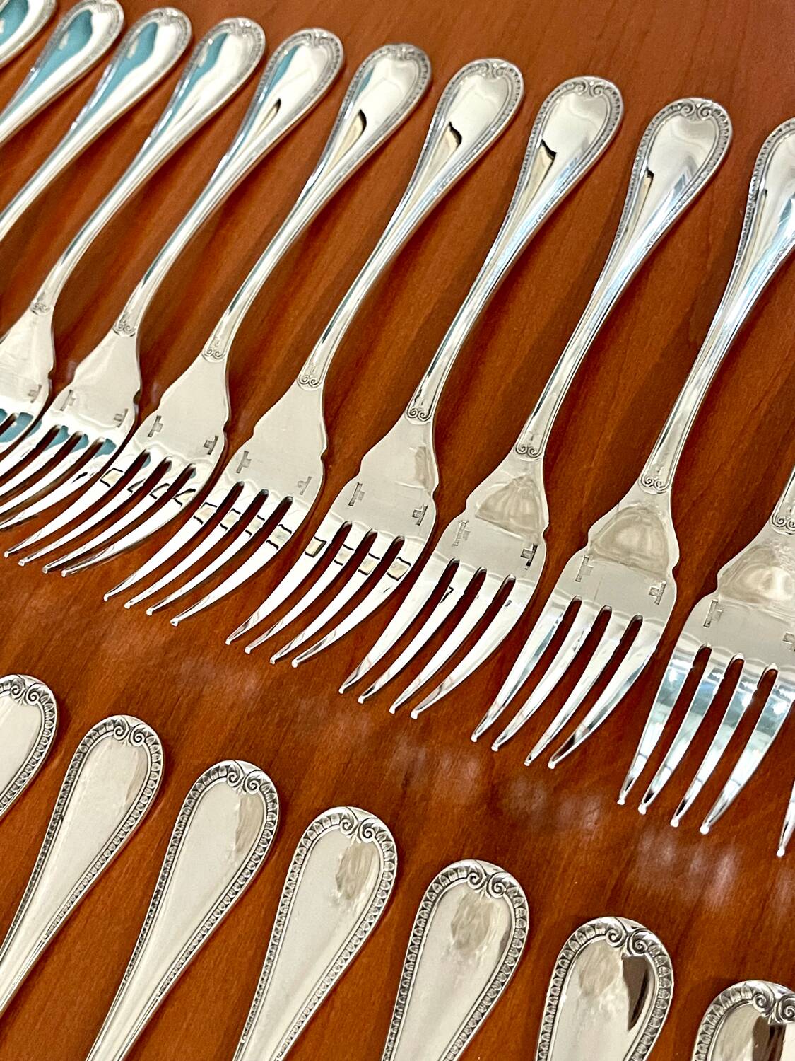 Christofle Malmaison 12 fish cutlery set excellent condition (24 pieces)