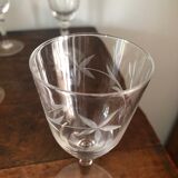 Set of 12 engraved crystal glasses with floral pattern