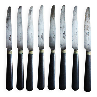 8 couteaux viroles gravées et bois noir