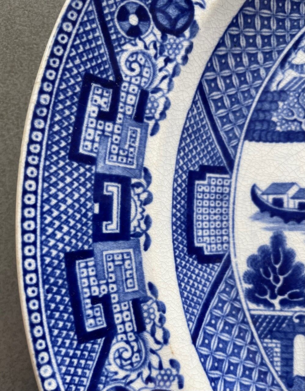 Justified plate China "Old Willow"