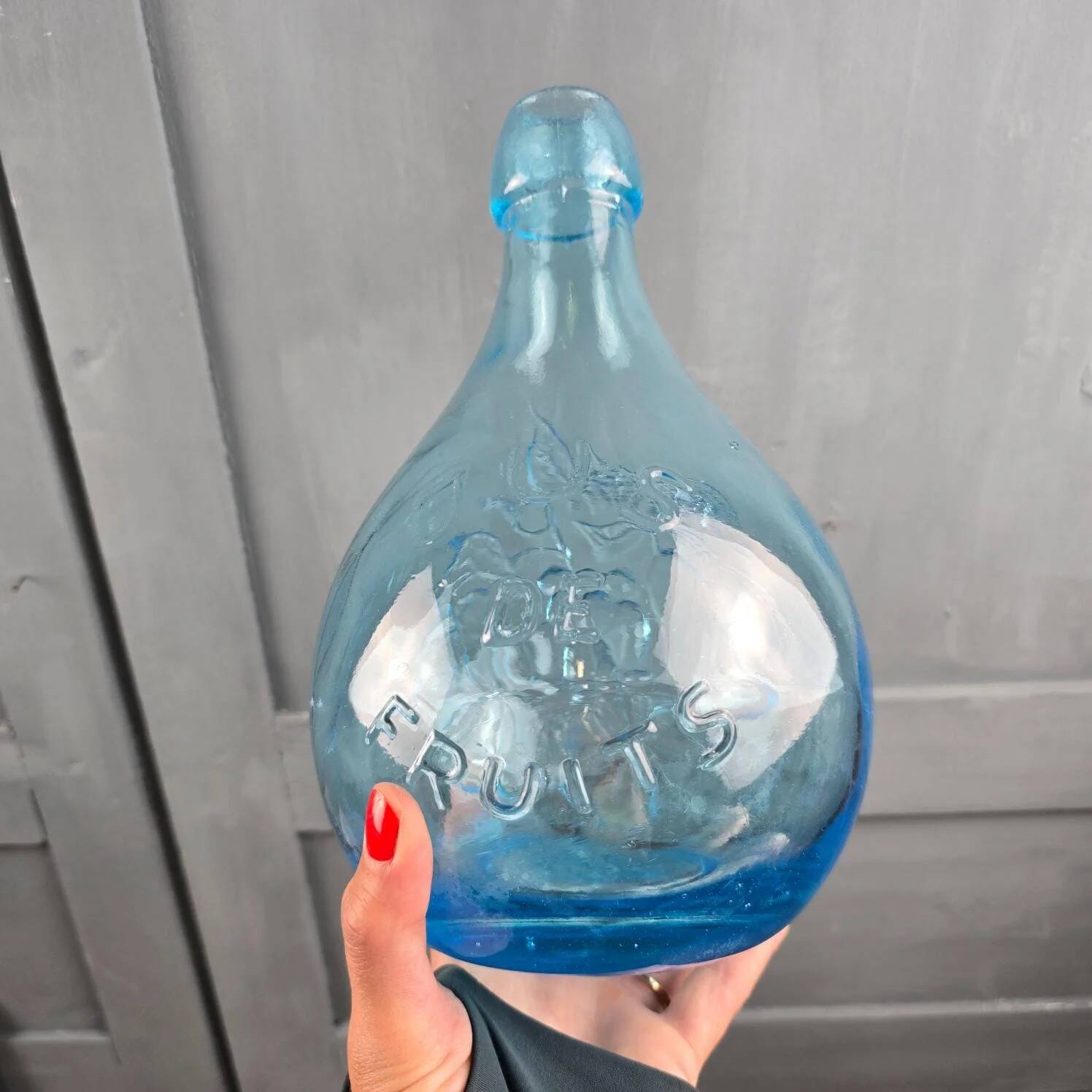 Vintage Italian aqua blue carafe "Fruit Juice", relief glass Casadis Milano
