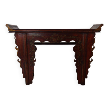 Antique altar console decorated, China early 20th century