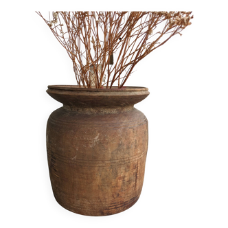 Wooden pot