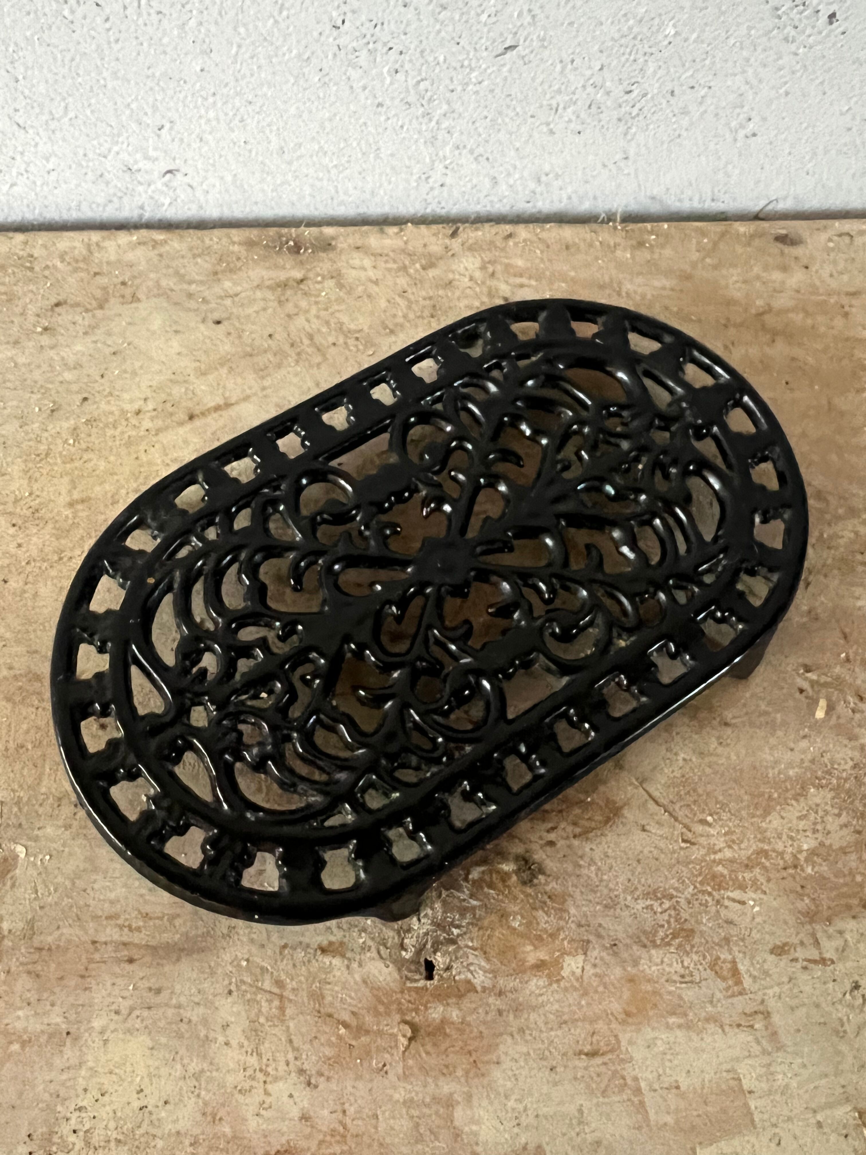 Black cast iron trivets