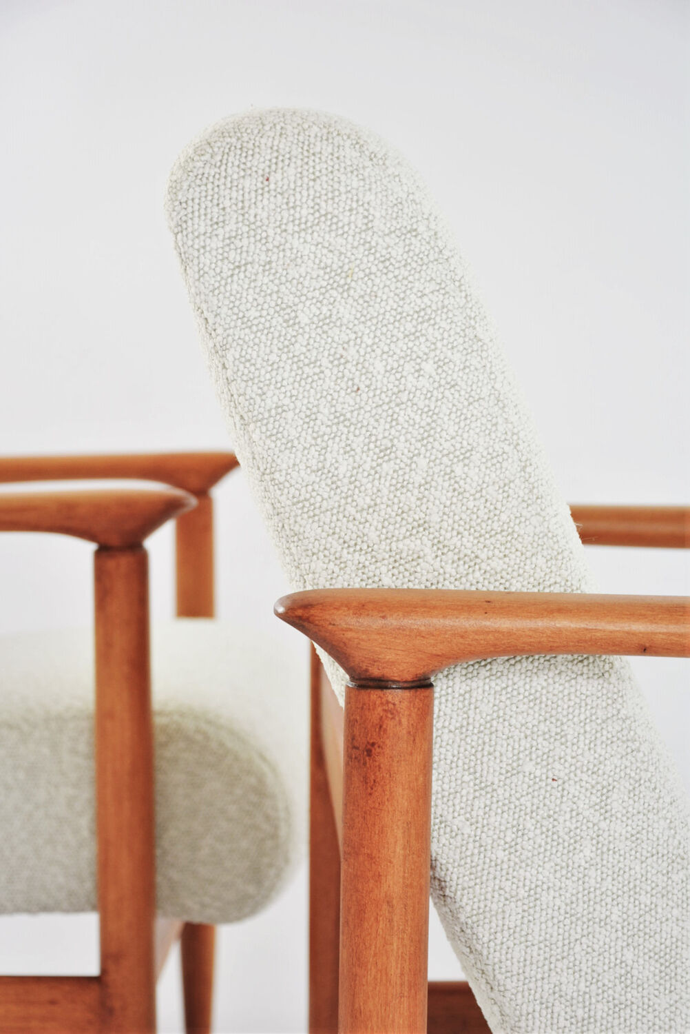 Armchair year 70 loop renovated