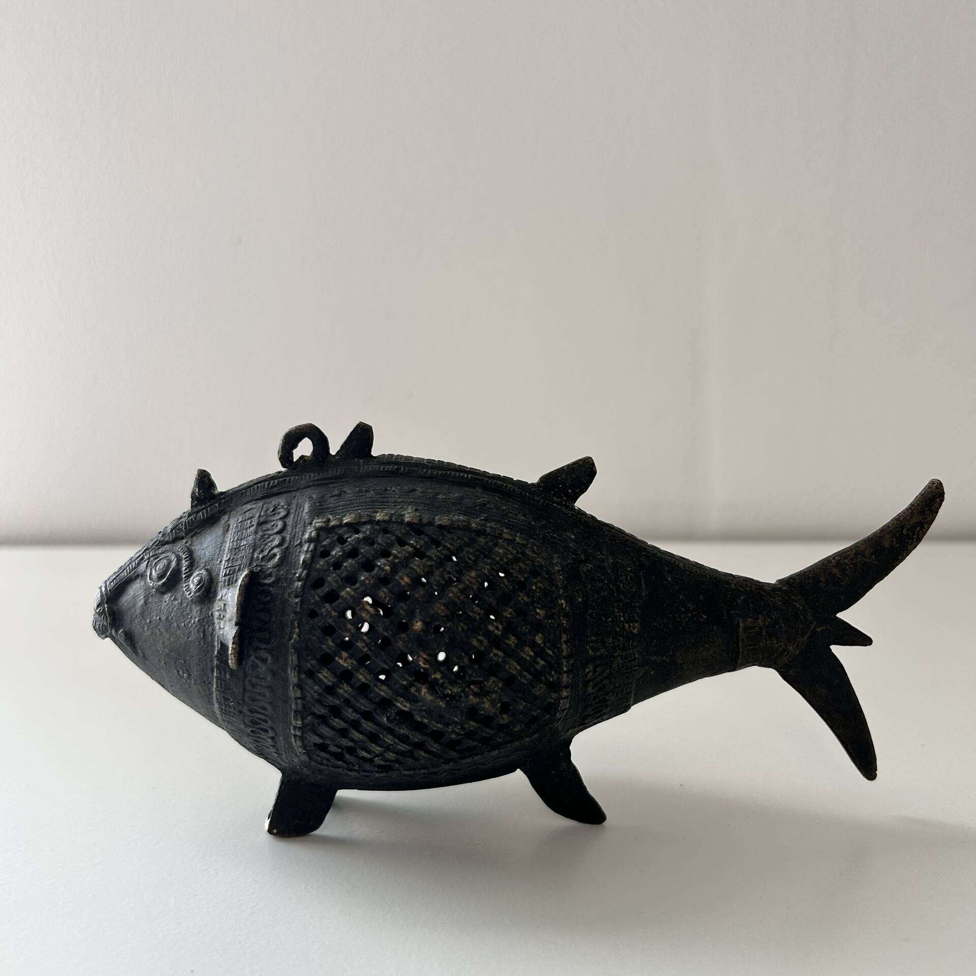 Poisson en bronze art tribal indien