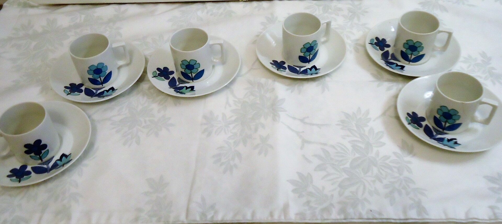 Set of 6 cups and 6 saucers vintage Louis lourioux