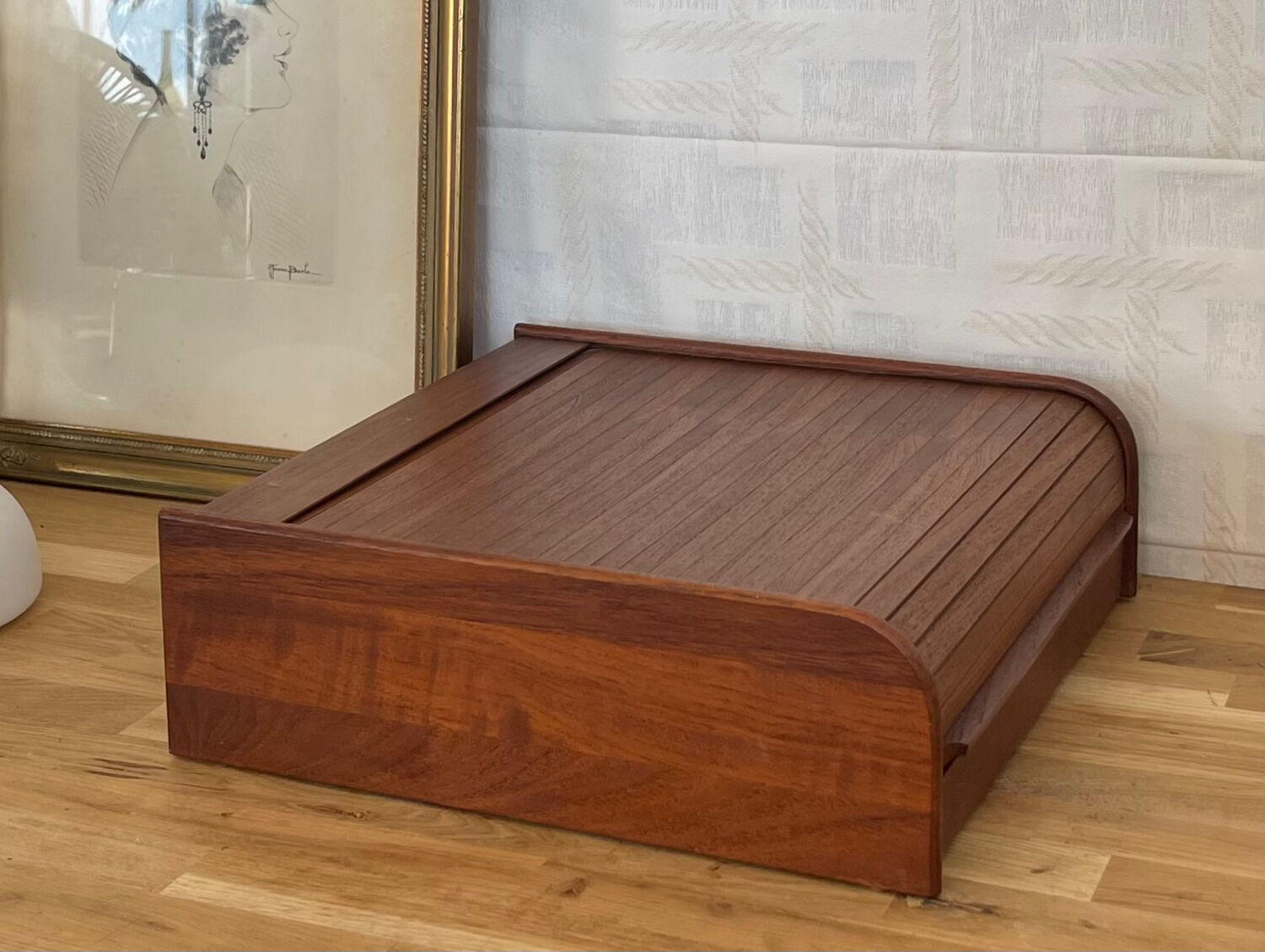 Vintage curtain binder