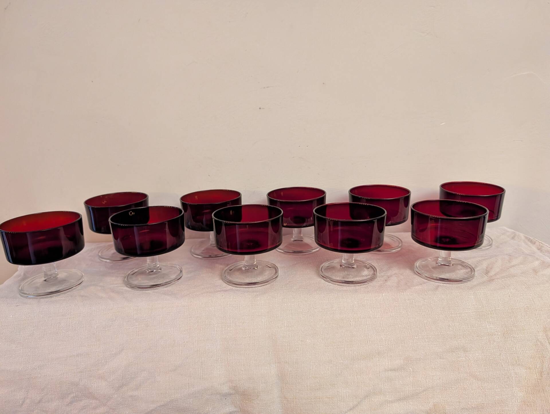 10 ruby glass cups, 1970s
