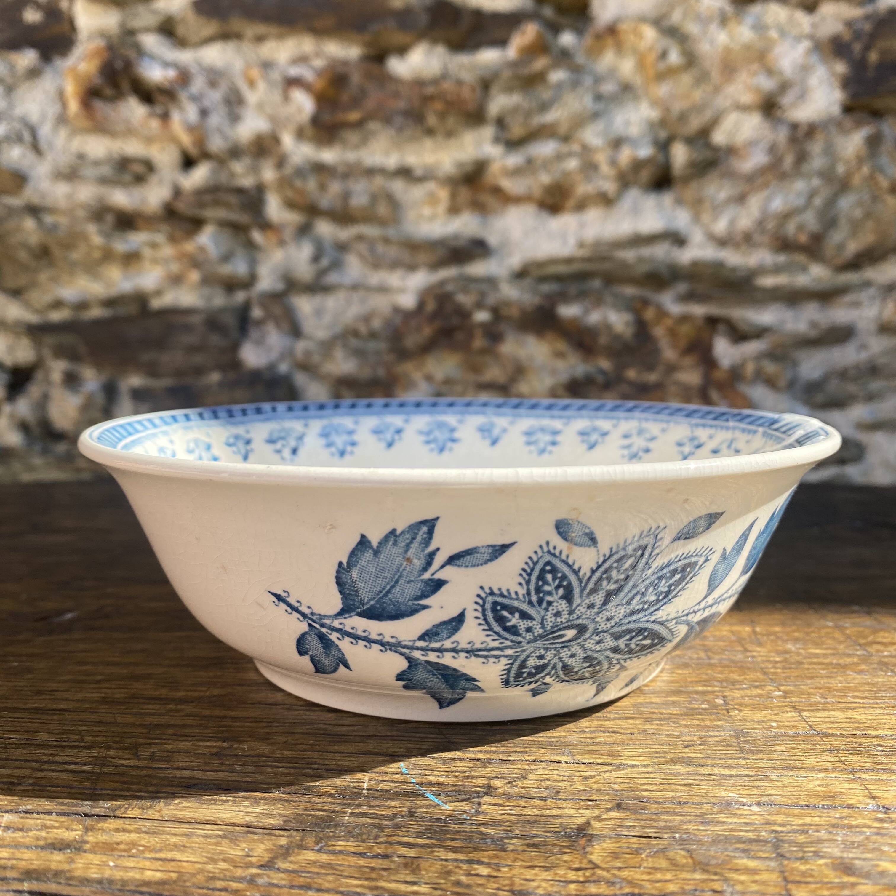 Ironstone bowl Sarreguemines Burgos