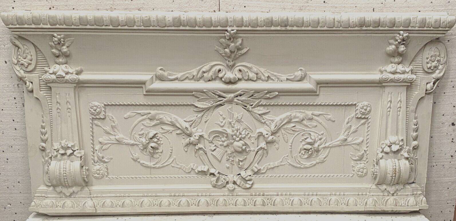 Decorative panel or top of door in wood and patinated stucco 19th century