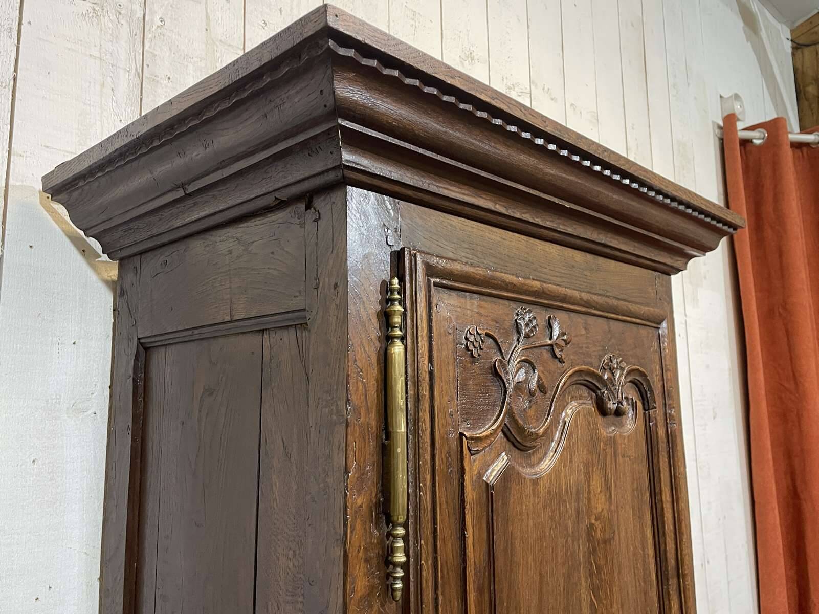 19th-century oak bonnetière