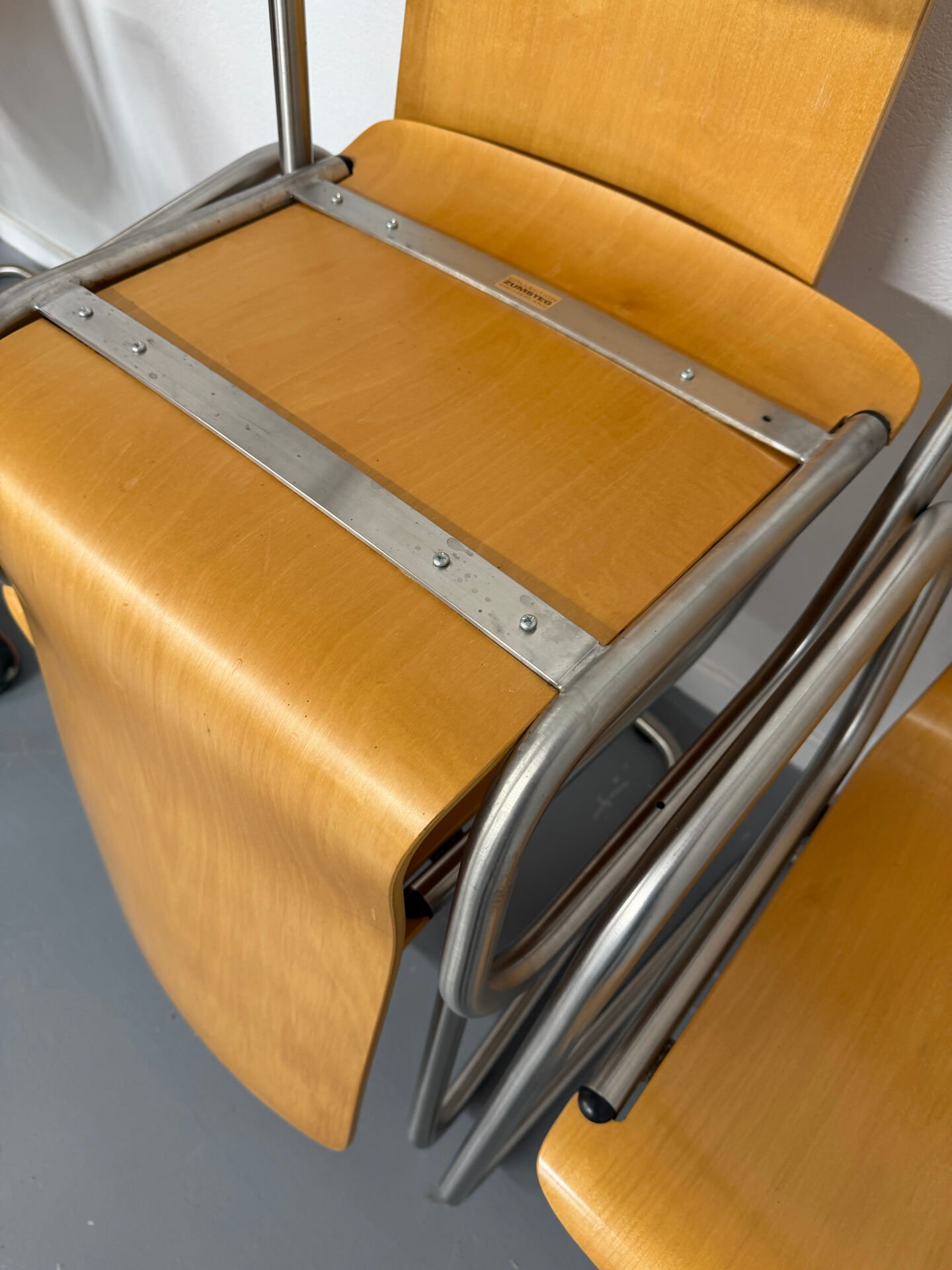 Set of 6 cantilever chairs from the Zumsteg Collection, moulded wood, 1980s.