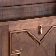 Bar cabinet by Muebles Casas