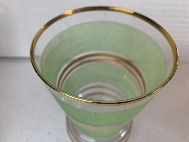 1950s vase in green granite frosted glass