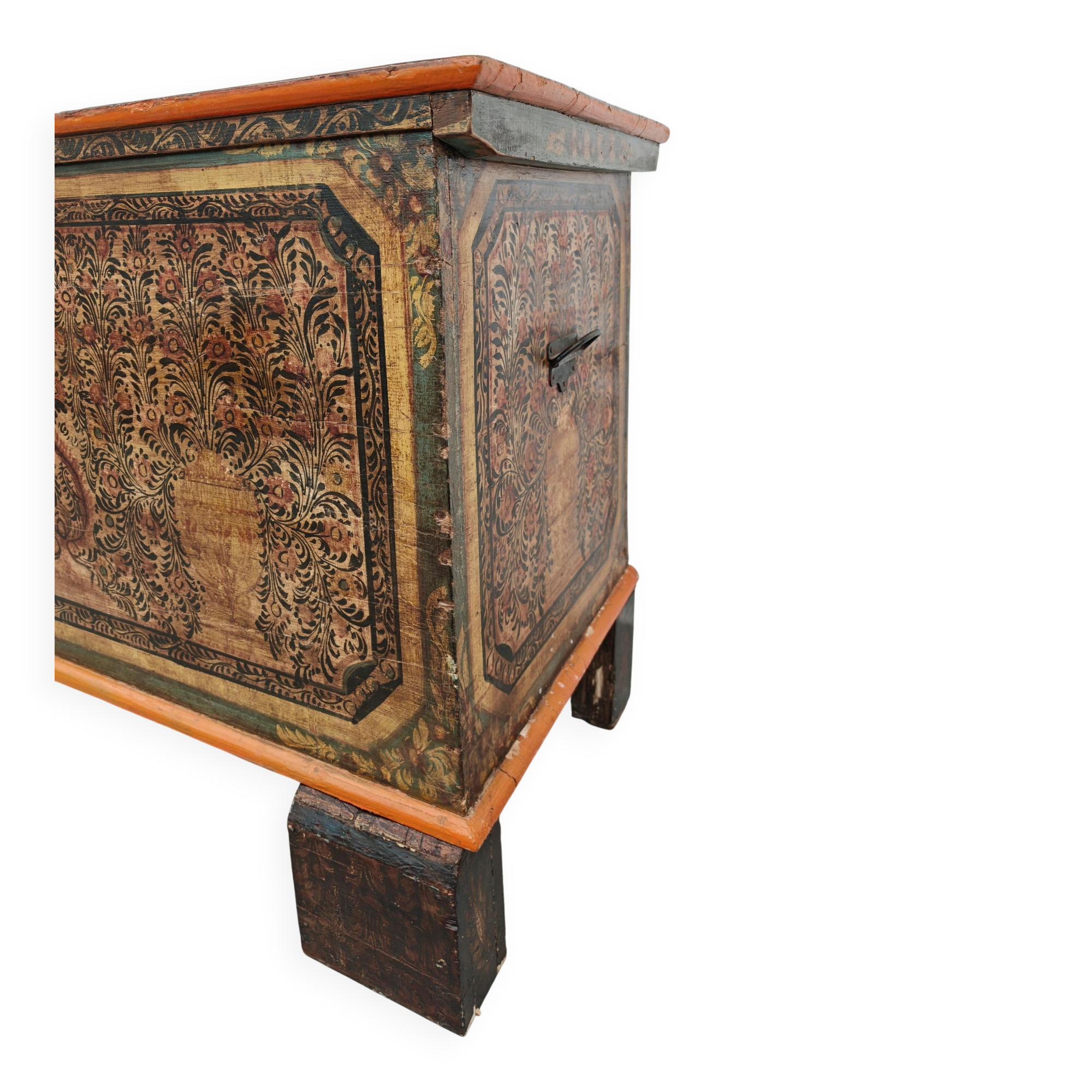 Coffre de dot antique extra grand en pin peint à la main