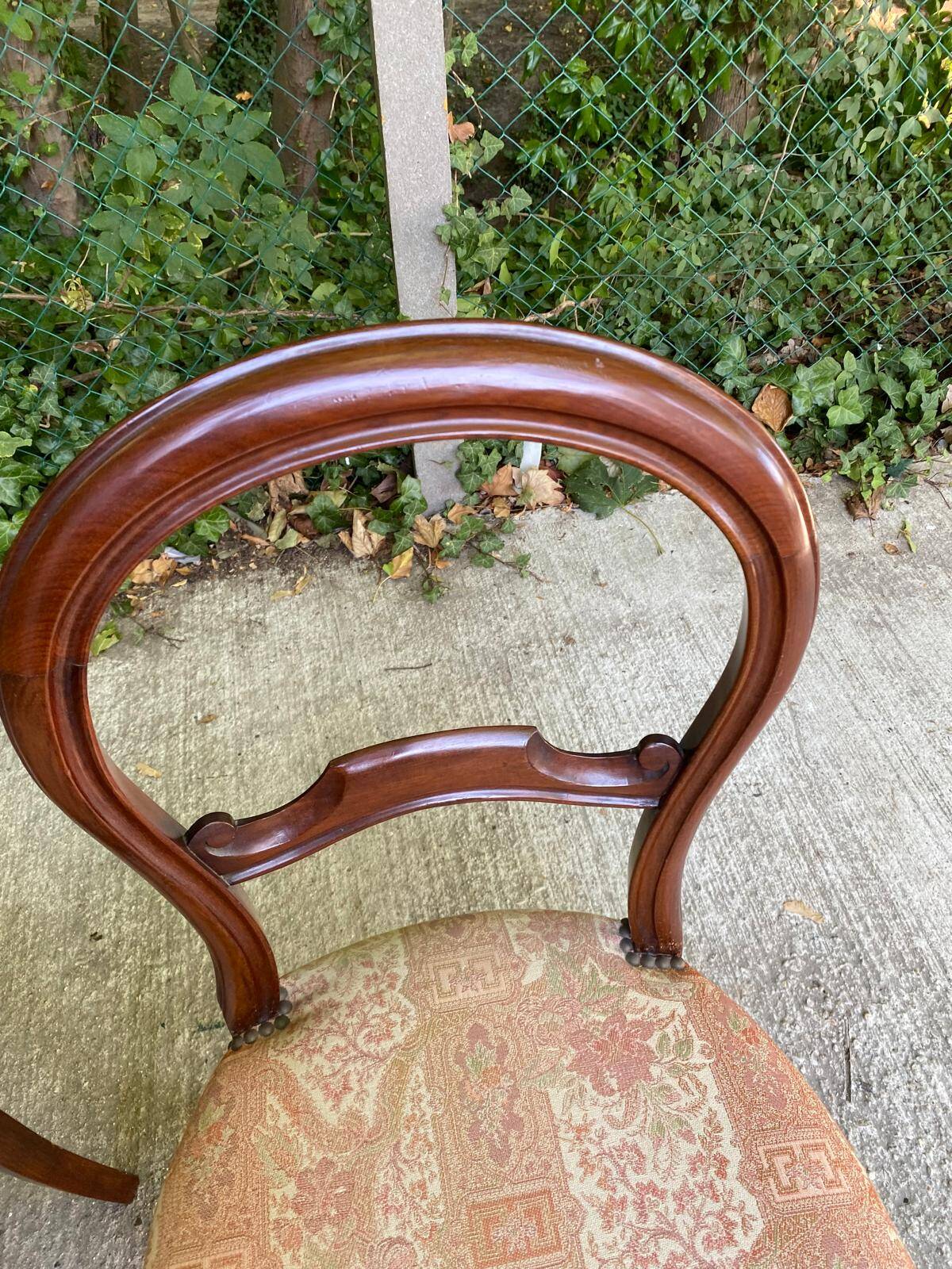 2 Louis Philippe chairs in curved solid wood and ecru fabric