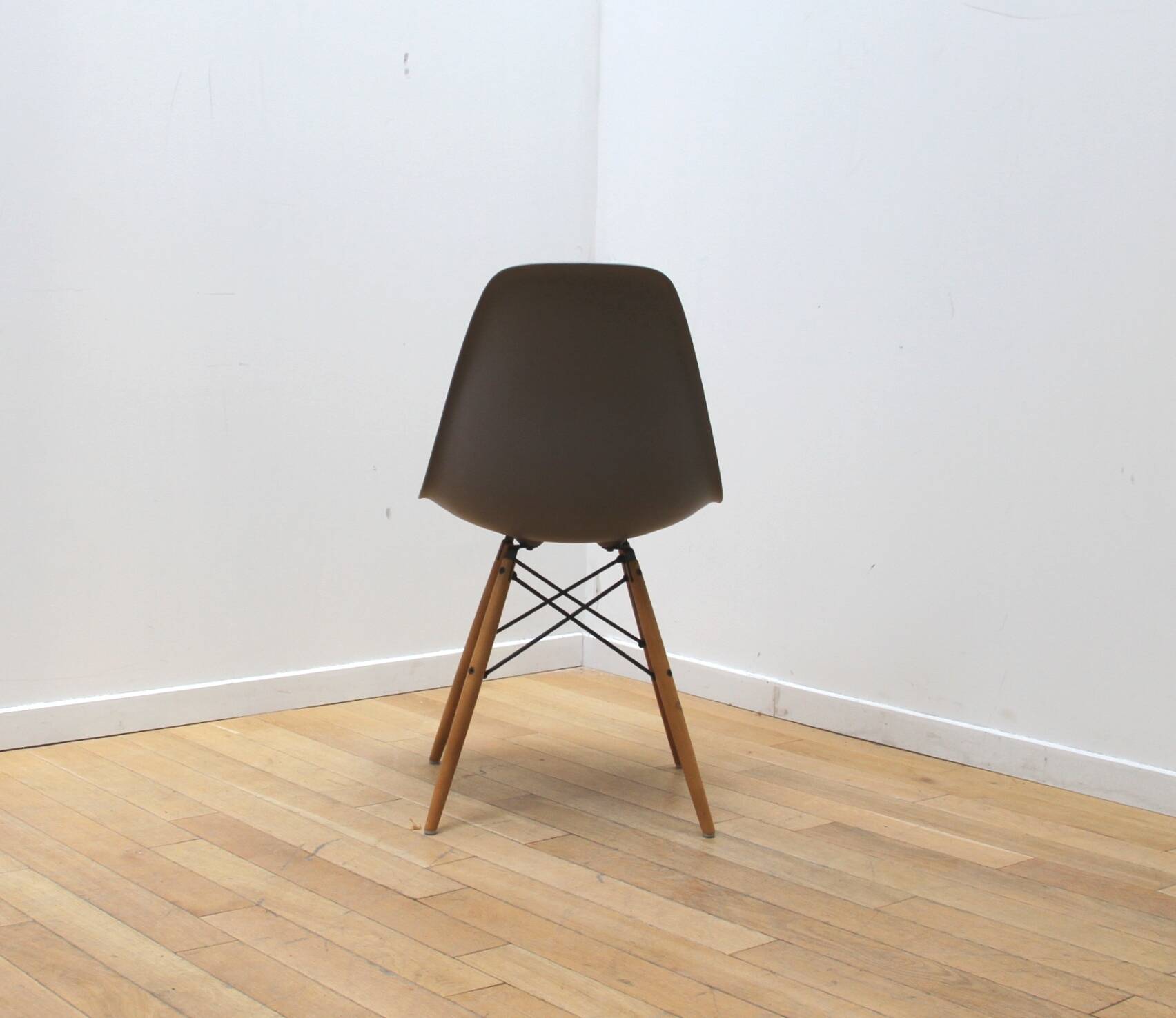 DSW chair, Charles & Ray Eames, Vitra