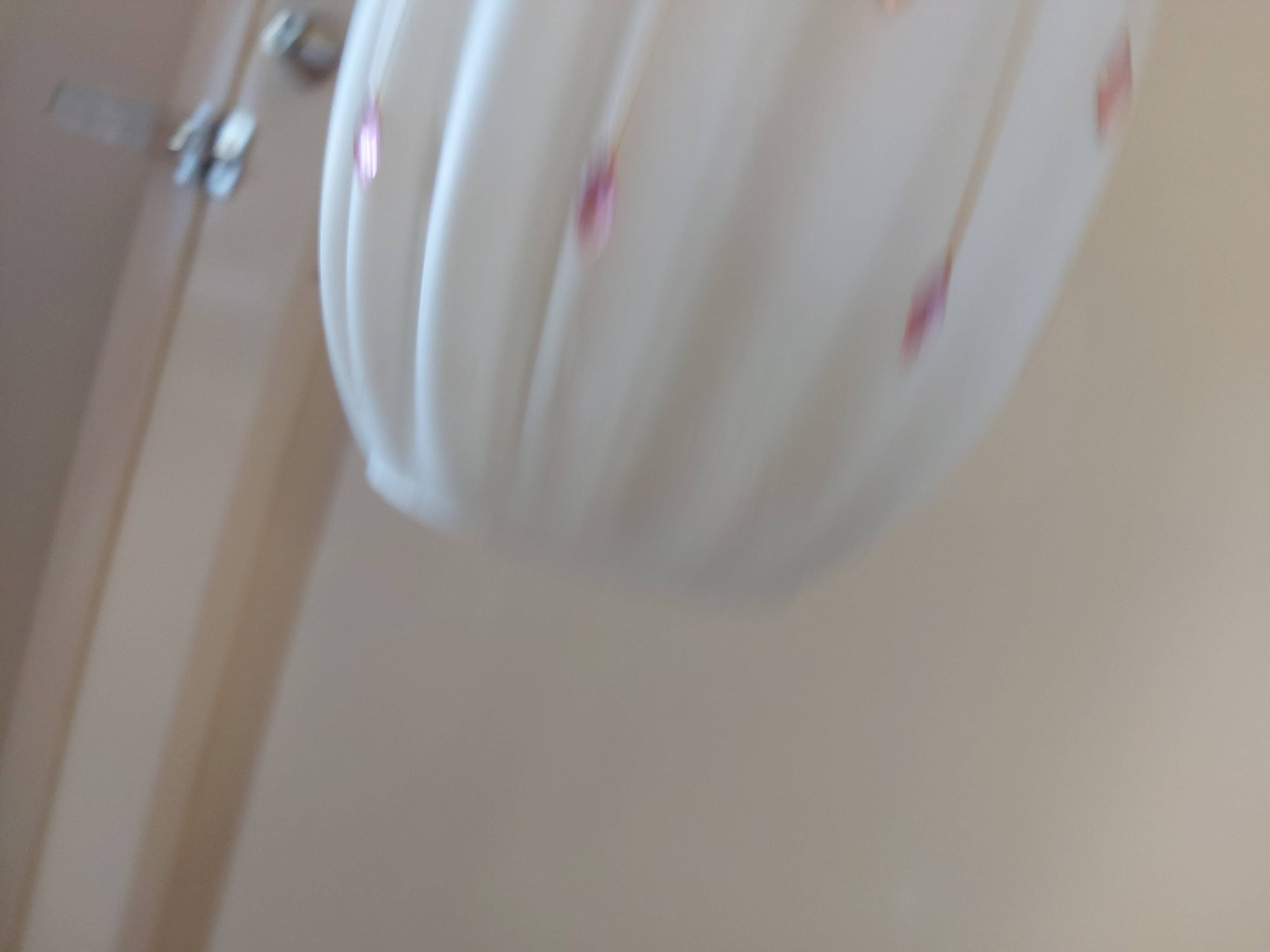 Opaline suspension