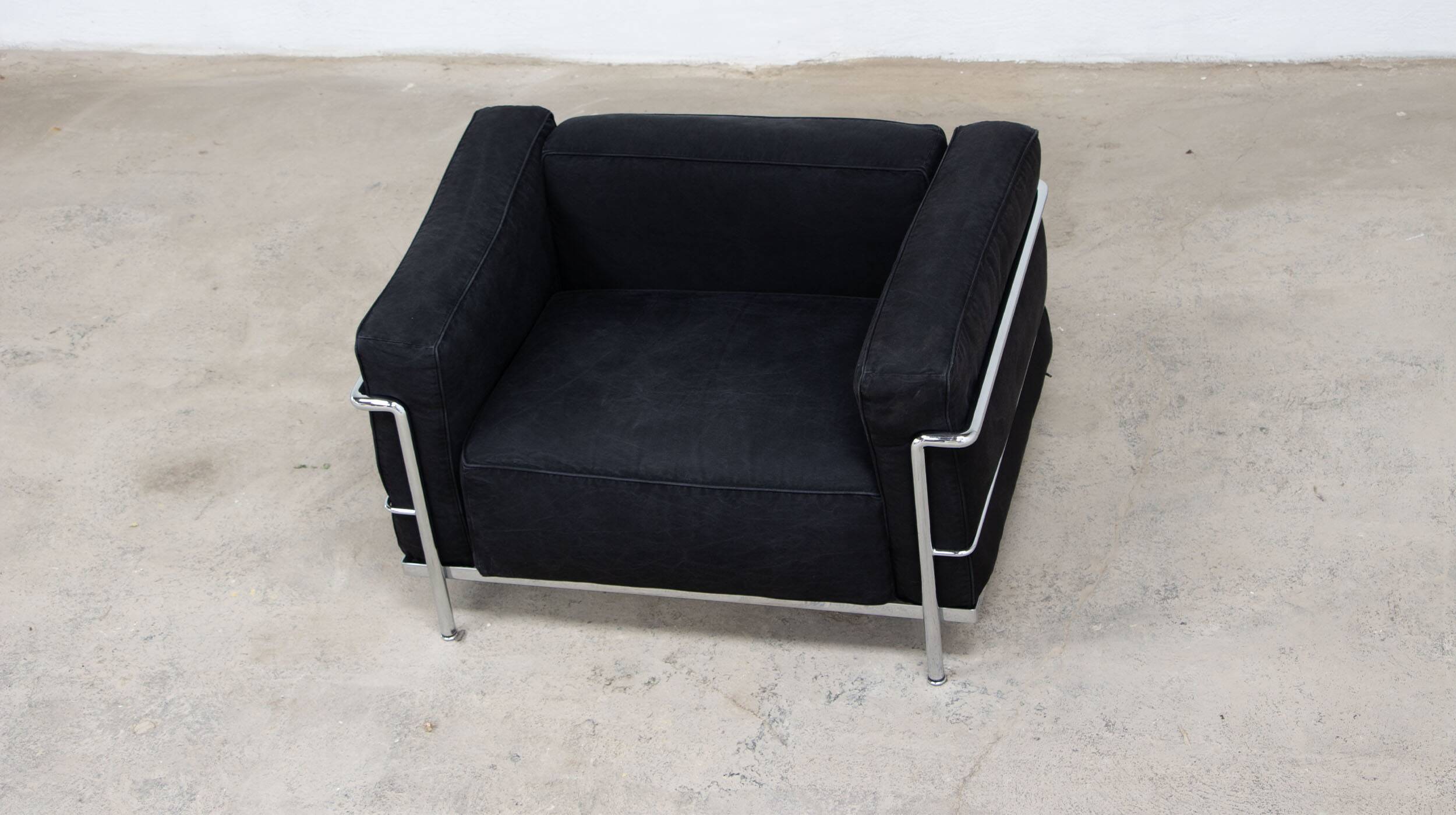 LC3 Perriand armchair, Le Corbusier CASSINA