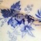 Plat ancien en terre de fer Wood and Brownfield Angleterre modèle Verbena bleu vers 1845