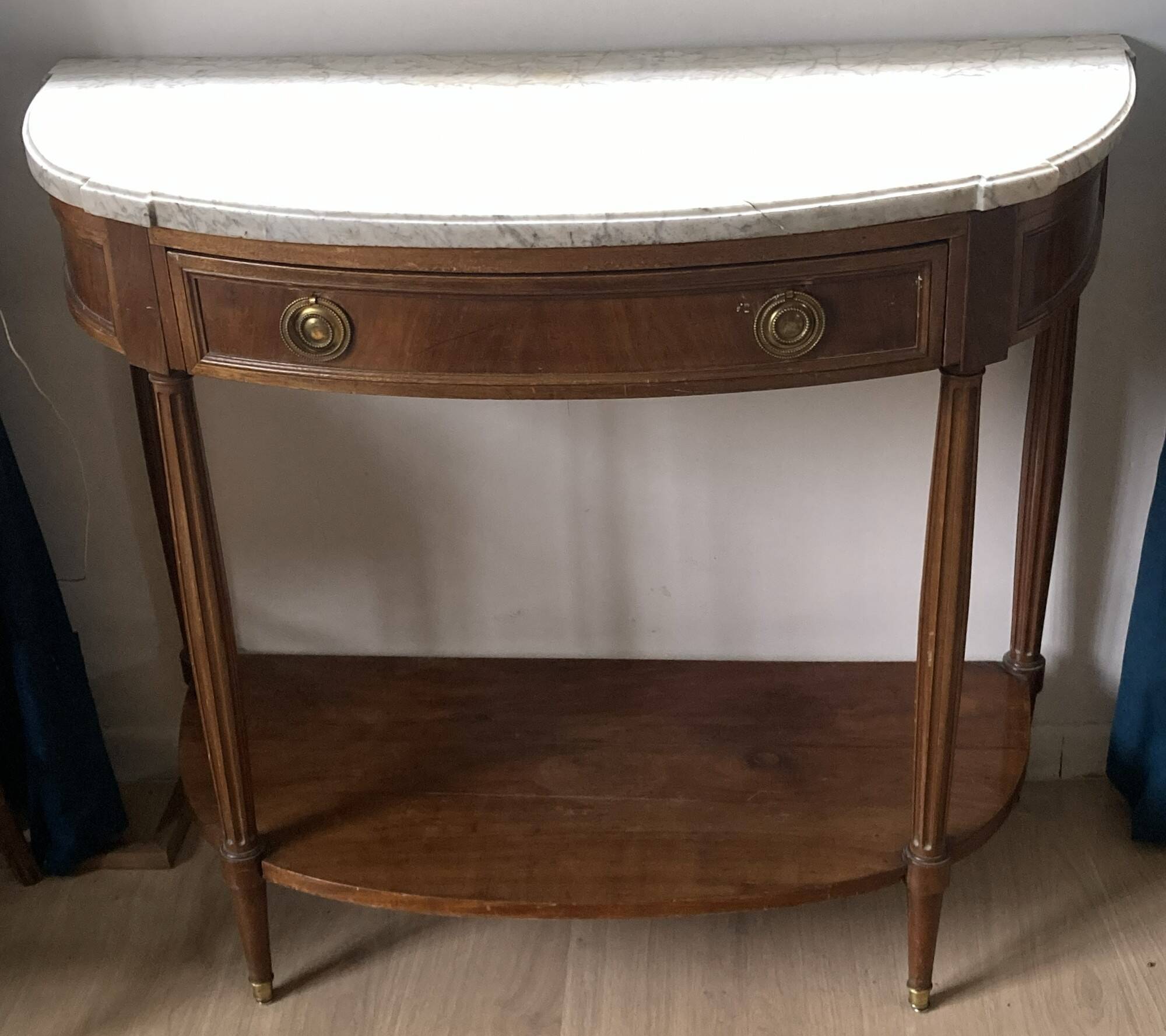 Console Louis XVI demi-moon