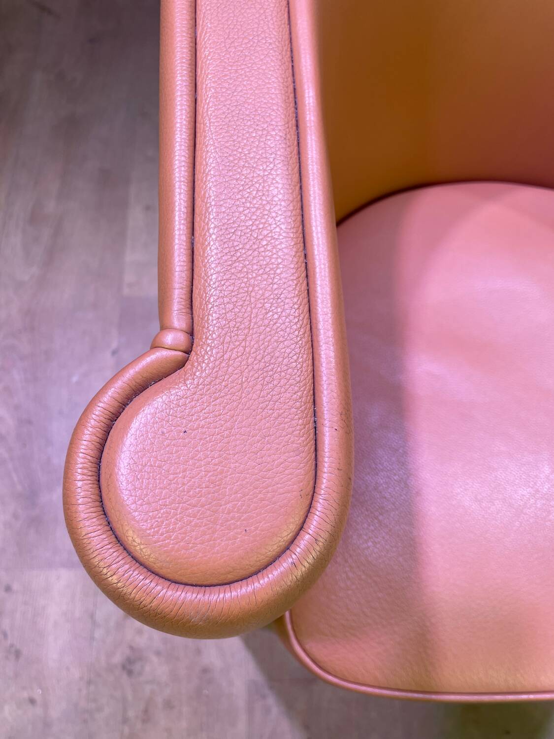 Rich armchair by Antonio Citterio moroso edition