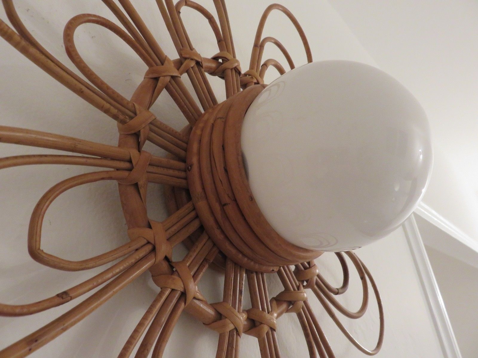 Wall light  'flower' 60s 70s rattan