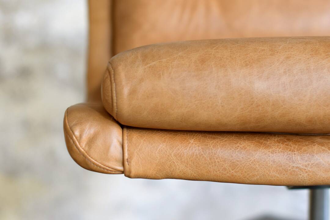 Leather armchair by Raphael Raffel for Apelbaum - France 1970