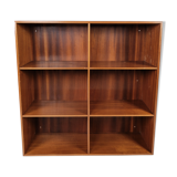 Bookcase in light mahogany designed by Mogens Koch and manufactured by Rud Rasmussen in the 1960s.