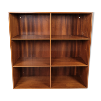 Bookcase in light mahogany designed by Mogens Koch and manufactured by Rud Rasmussen in the 1960s.