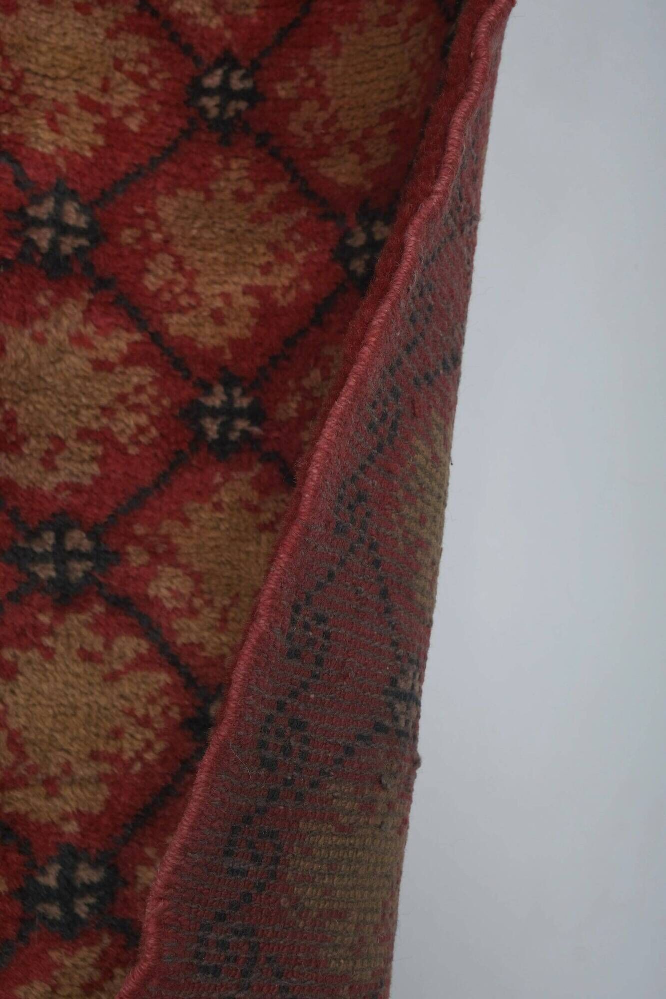 Vintage handmade Turkish rug 130x171 cm