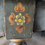 Set of a painted table with its 5 chairs