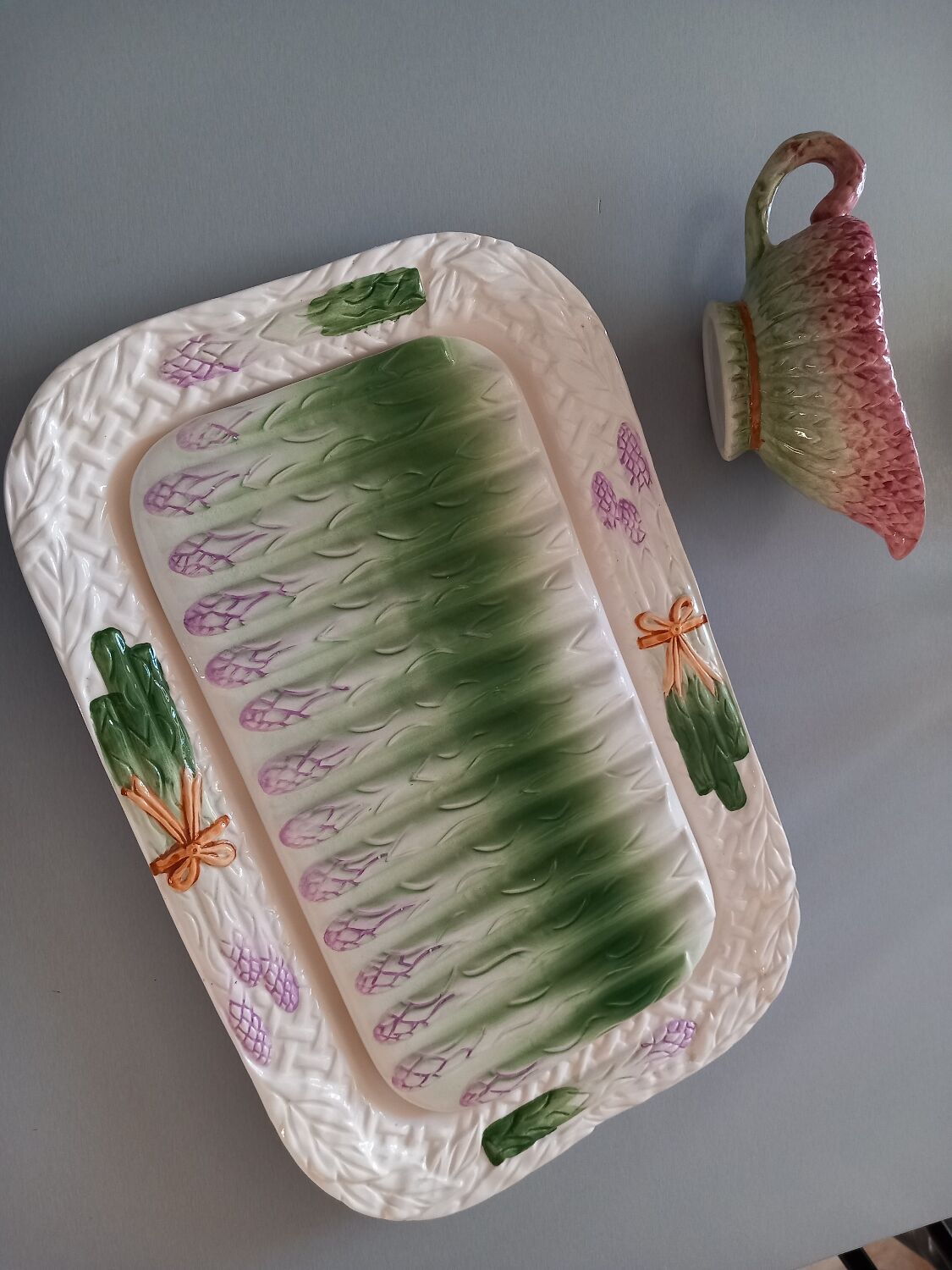 Double dish and asparagus slush sauce boat set