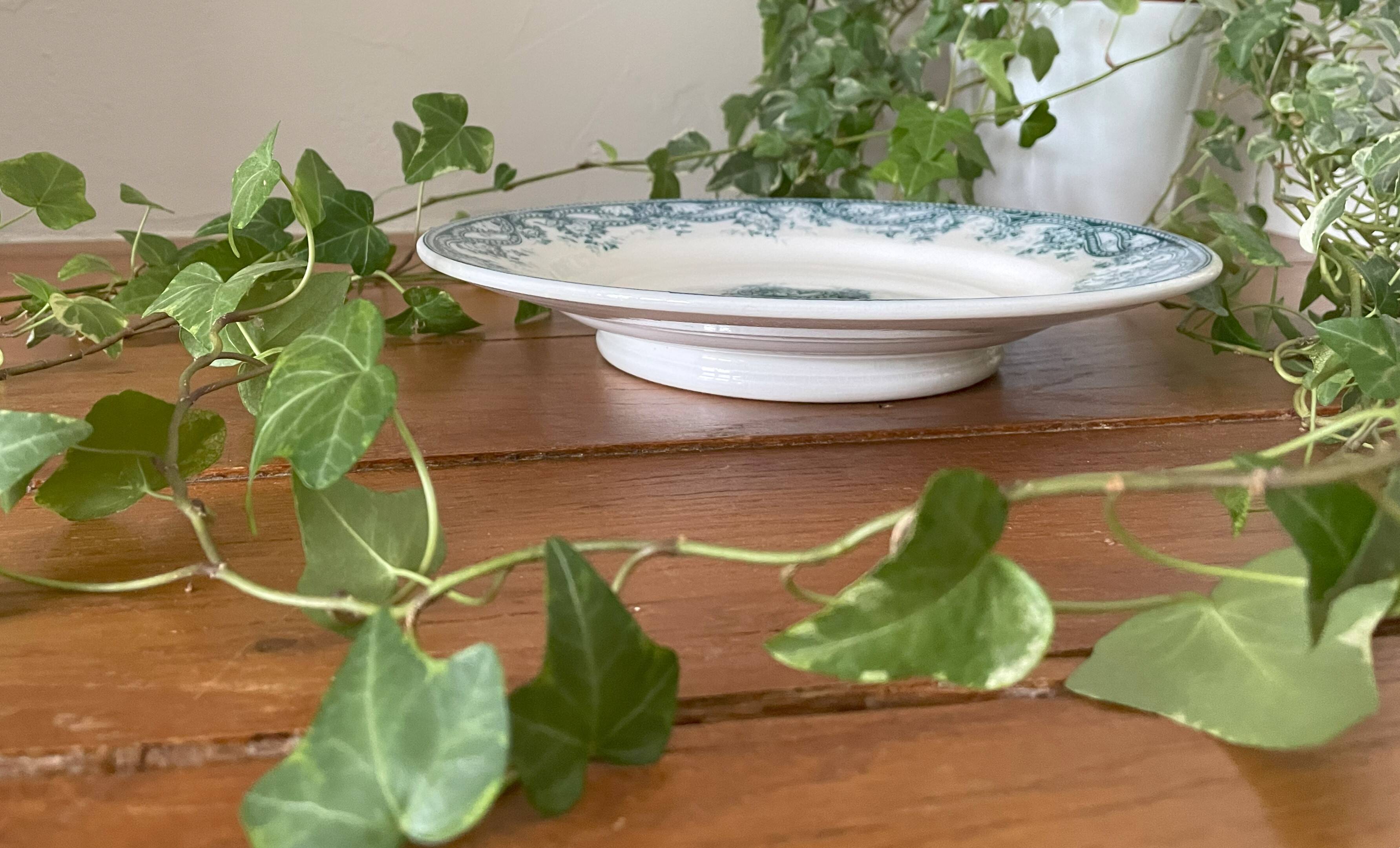 Old cake/mignardise dish on pedestal in Sarreguemines earthenware