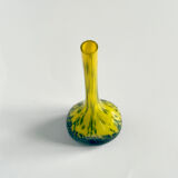 Vase / Soliflore en pâte de verre jaune – Début XXe