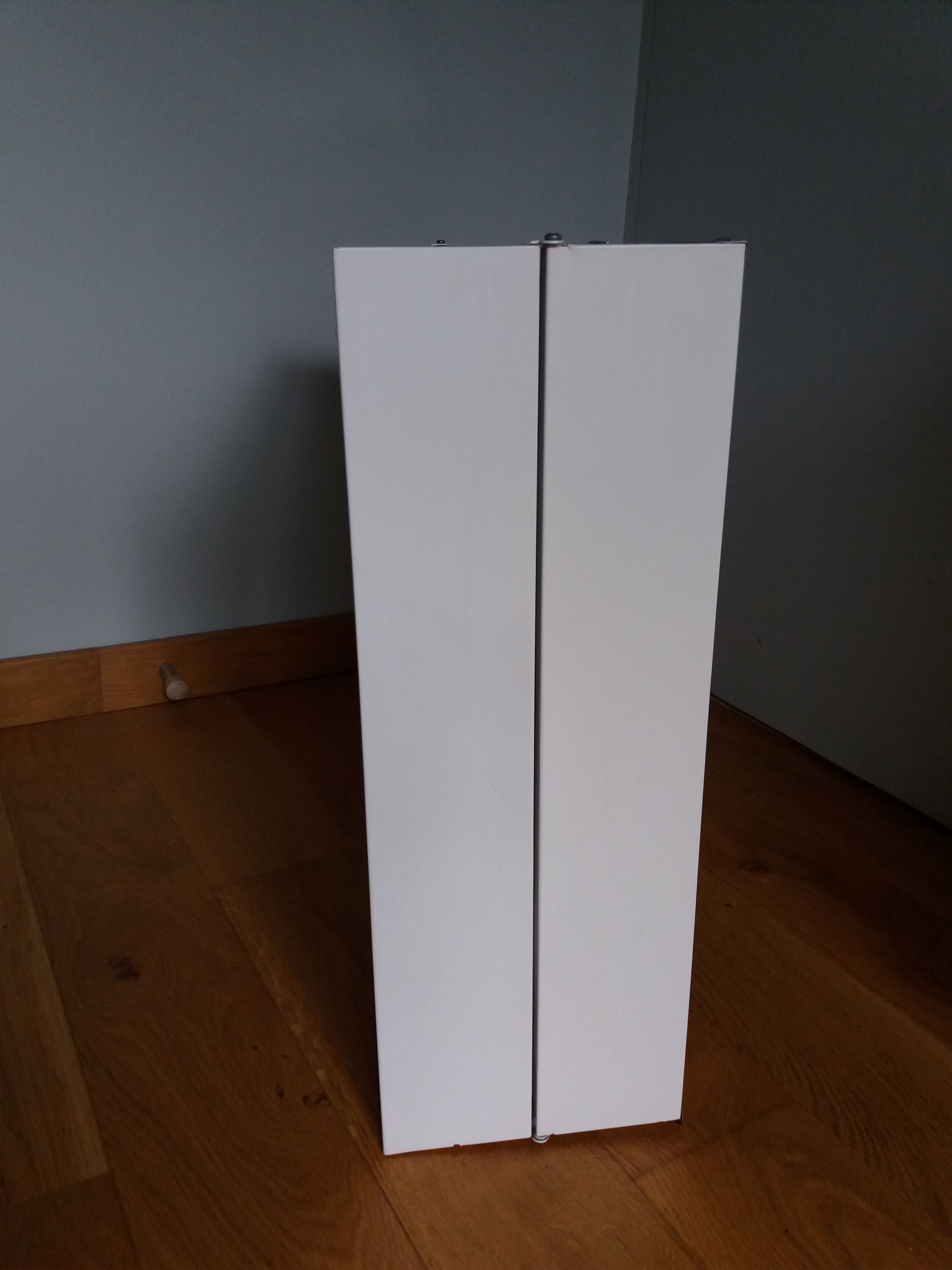 Rossignol medicine cabinet in lacquered metal